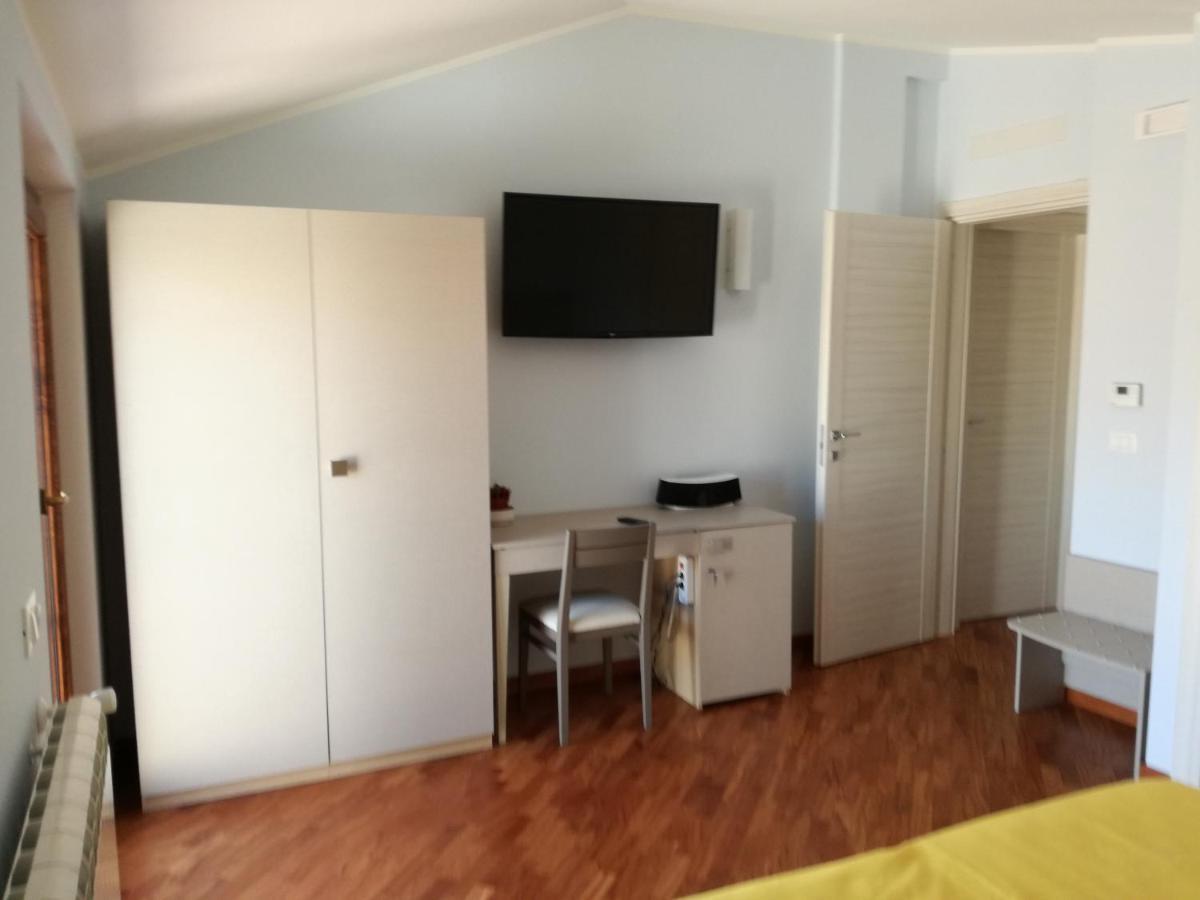 Fonte Nuova Penne Exterior foto